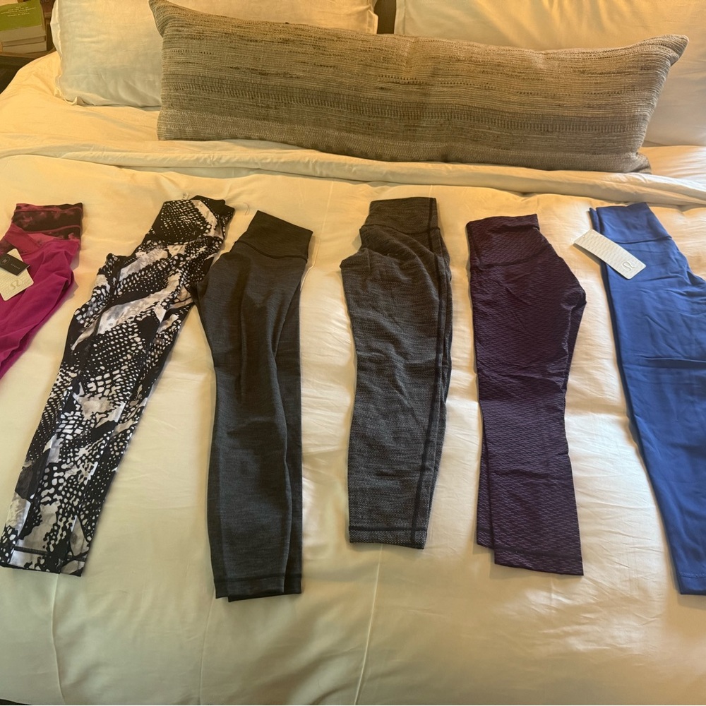 Lululemon lot of size 4 leggings, some new!